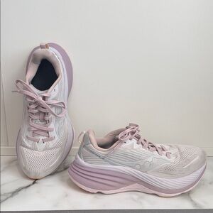 Saucony Women's Hurricane 24 Cloud Bloom Women’s size 7.5 Running Shoes
